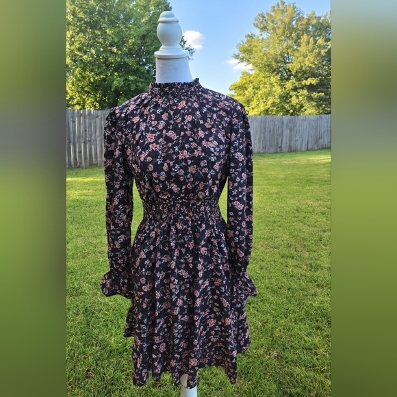 Large Floral Long Sleeve Dress Feminine Cottagecore Ruffle Flowy Peasant Smocked - Picture 3 of 6